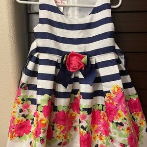 Infants dress
